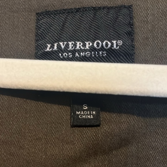 Liverpool Jacket - Picture 3 of 4